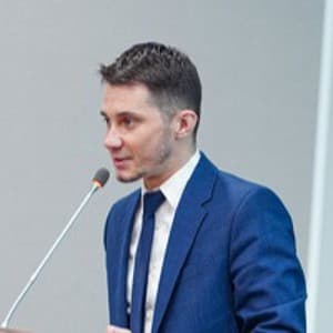 Юрий Денисов — психолог на платформе Приём